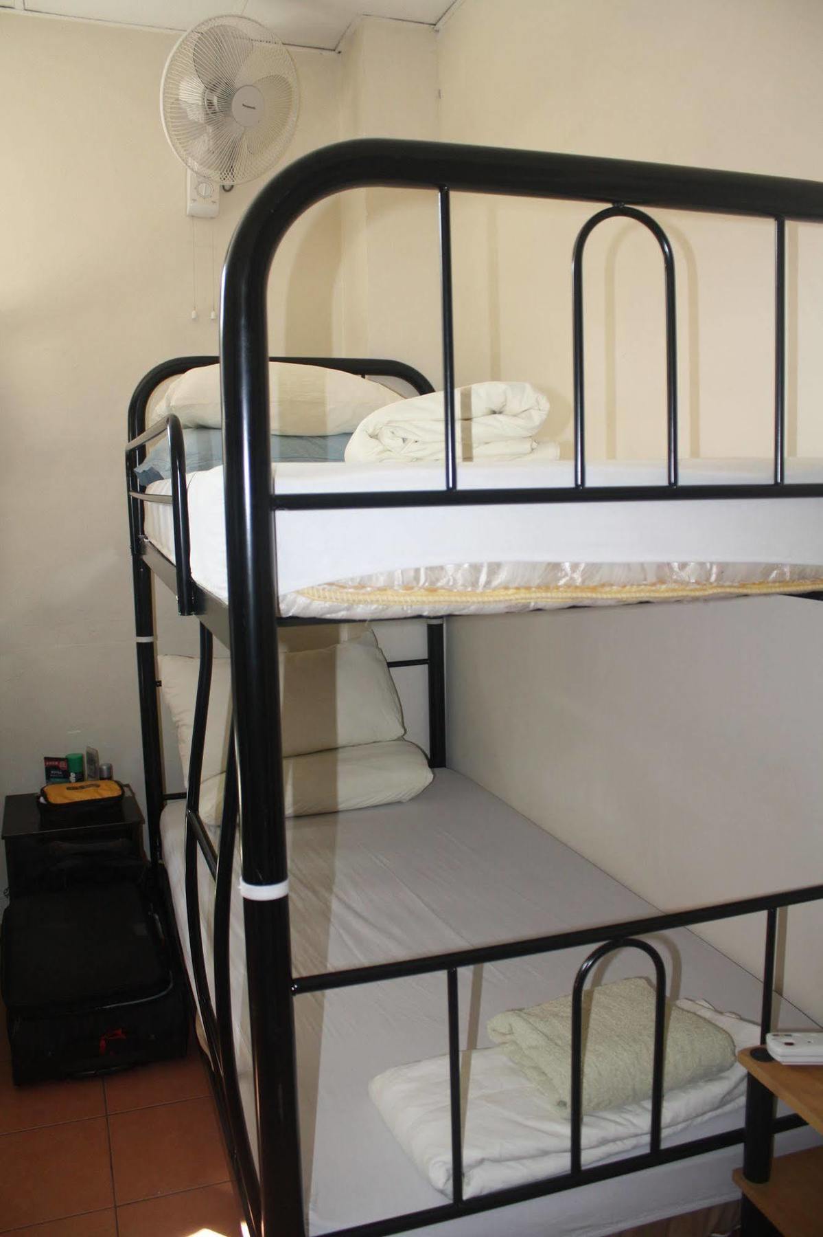 Sensi Backpackers Hostel Kota Kinabalu Eksteriør bilde