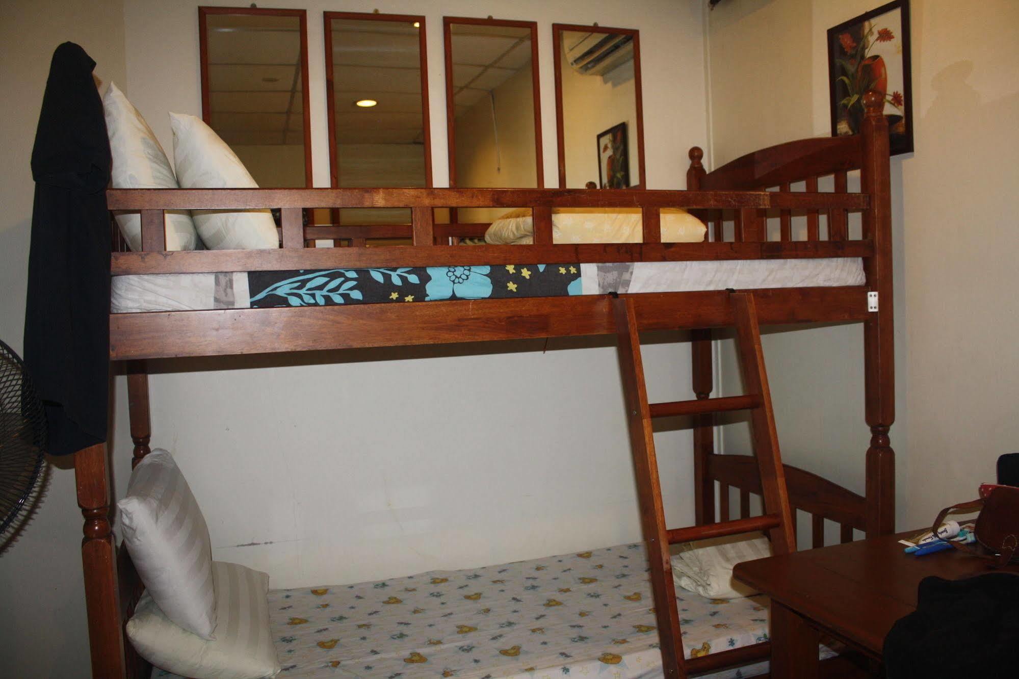 Sensi Backpackers Hostel Kota Kinabalu Eksteriør bilde